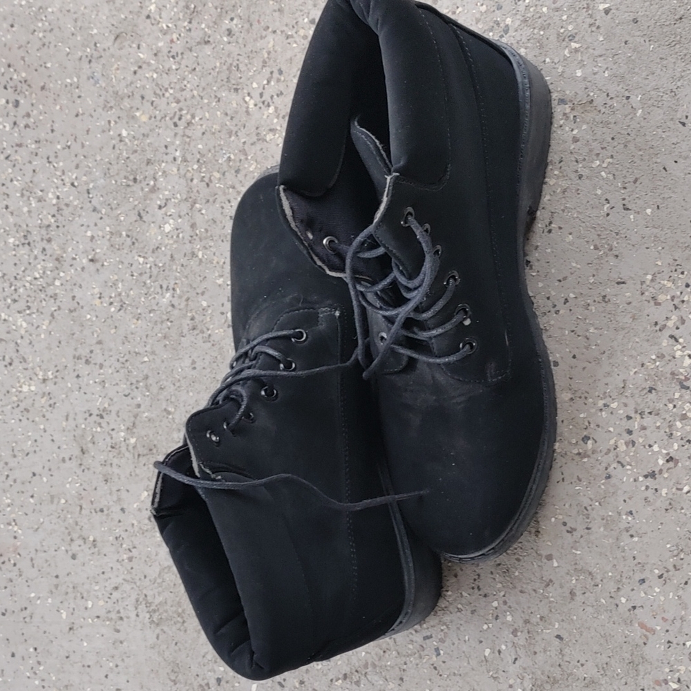 Rebel boots